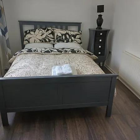 Beautiful Maisonnette With Free Parking بيت للعطل *